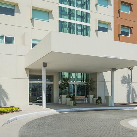 Holiday Inn Express Manzanillo By Ihg Bagian luar foto