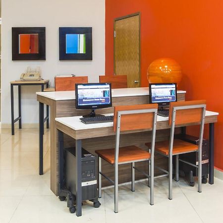 Holiday Inn Express Manzanillo By Ihg Bagian luar foto
