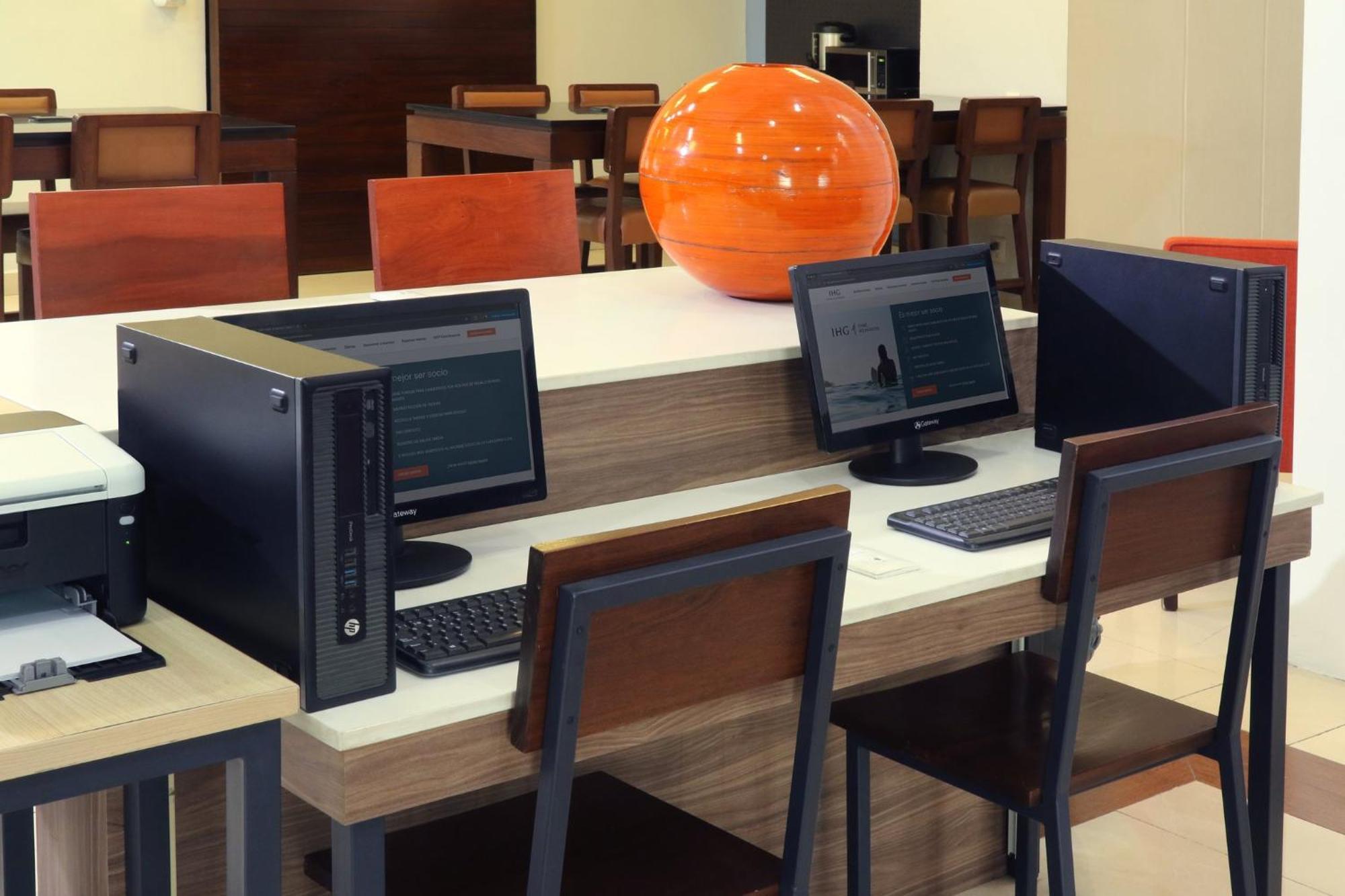 Holiday Inn Express Manzanillo By Ihg Bagian luar foto