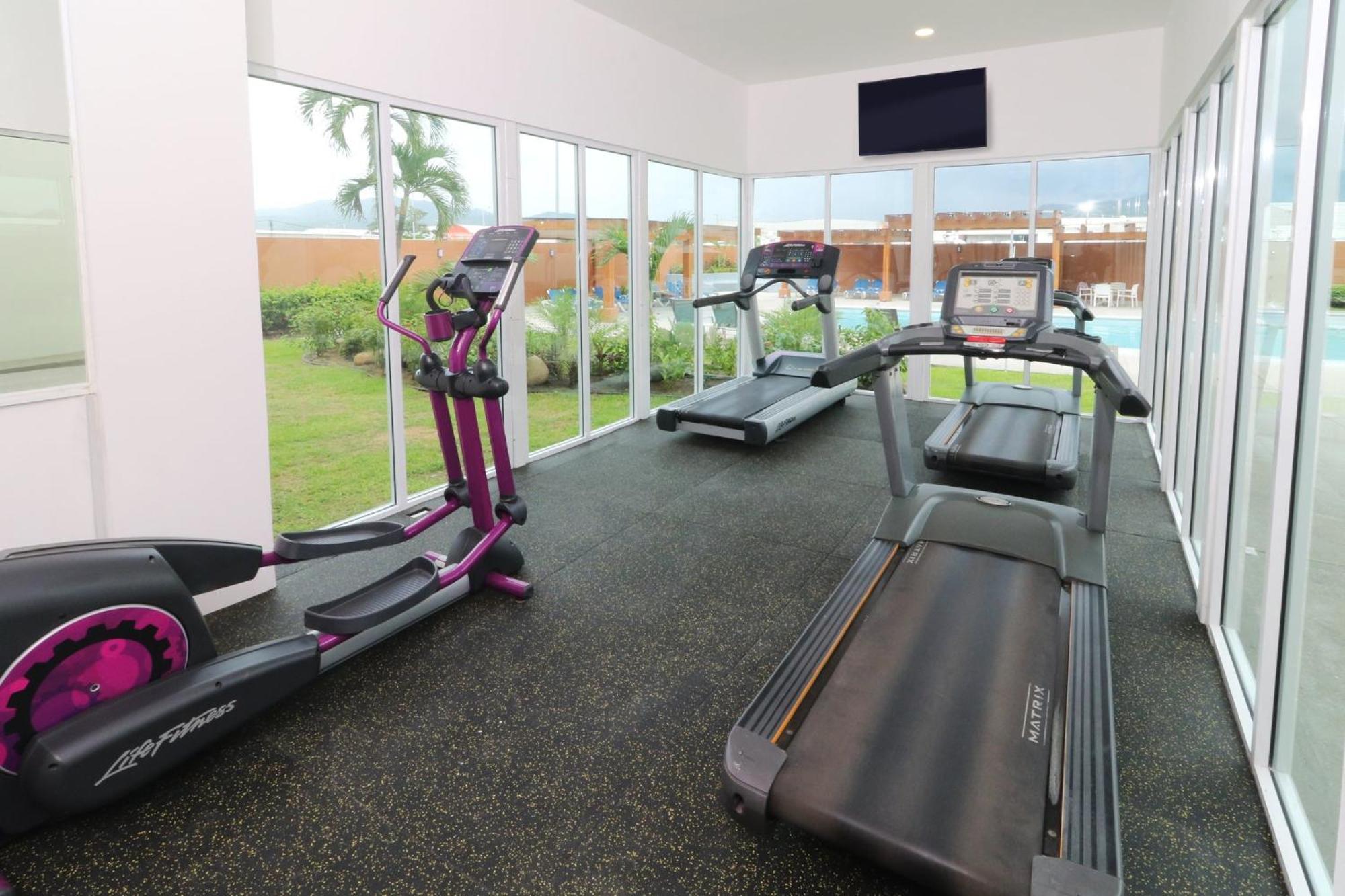 Holiday Inn Express Manzanillo By Ihg Bagian luar foto