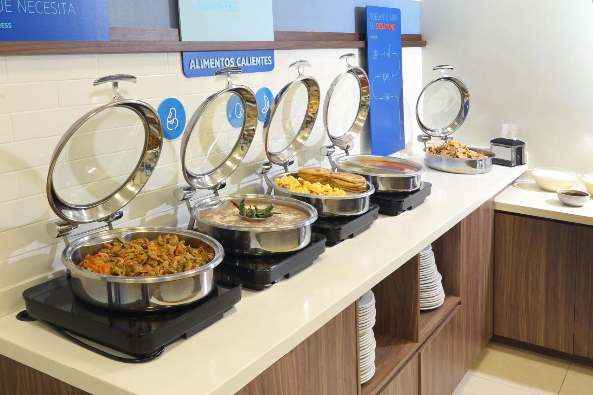 Holiday Inn Express Manzanillo By Ihg Bagian luar foto