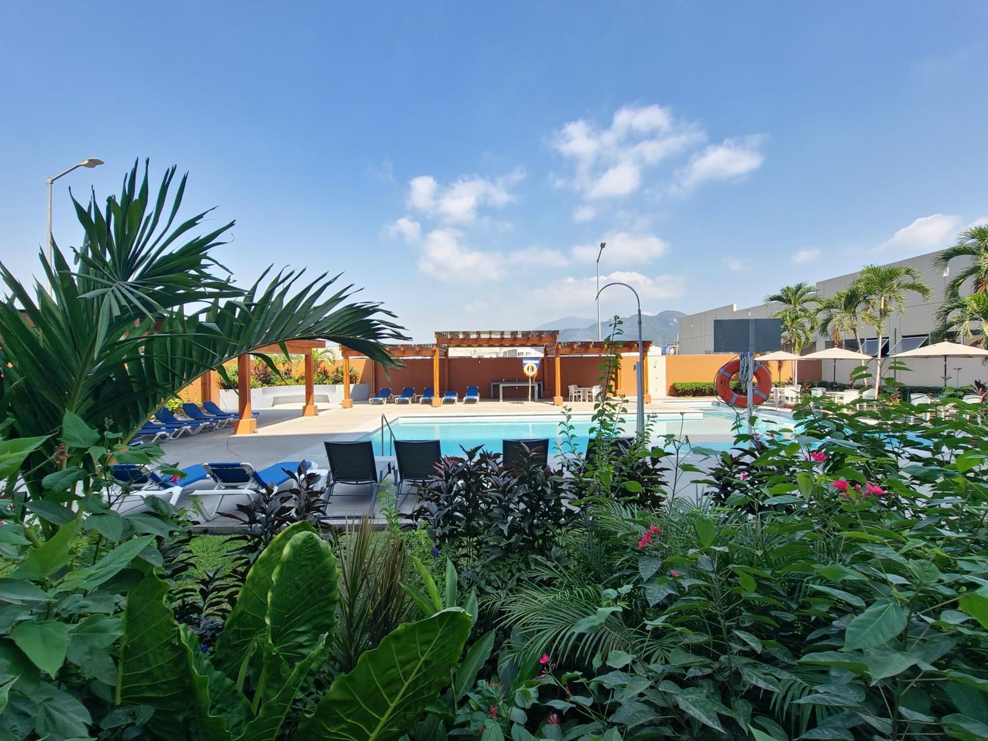 Holiday Inn Express Manzanillo By Ihg Bagian luar foto