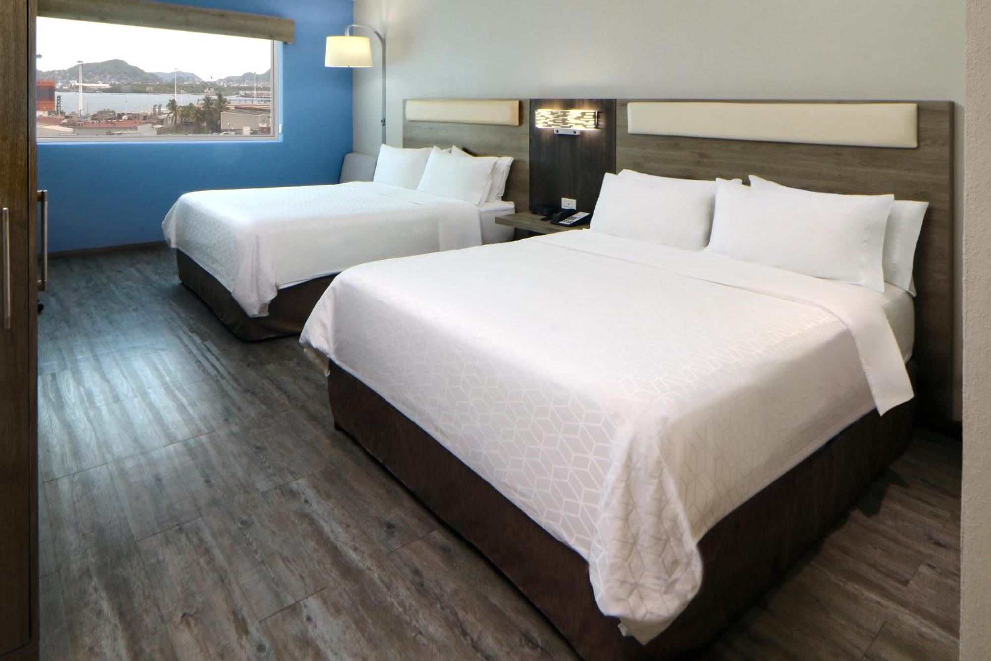 Holiday Inn Express Manzanillo By Ihg Bagian luar foto