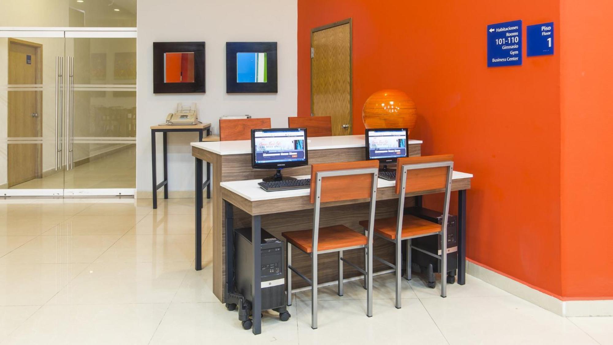 Holiday Inn Express Manzanillo By Ihg Bagian luar foto