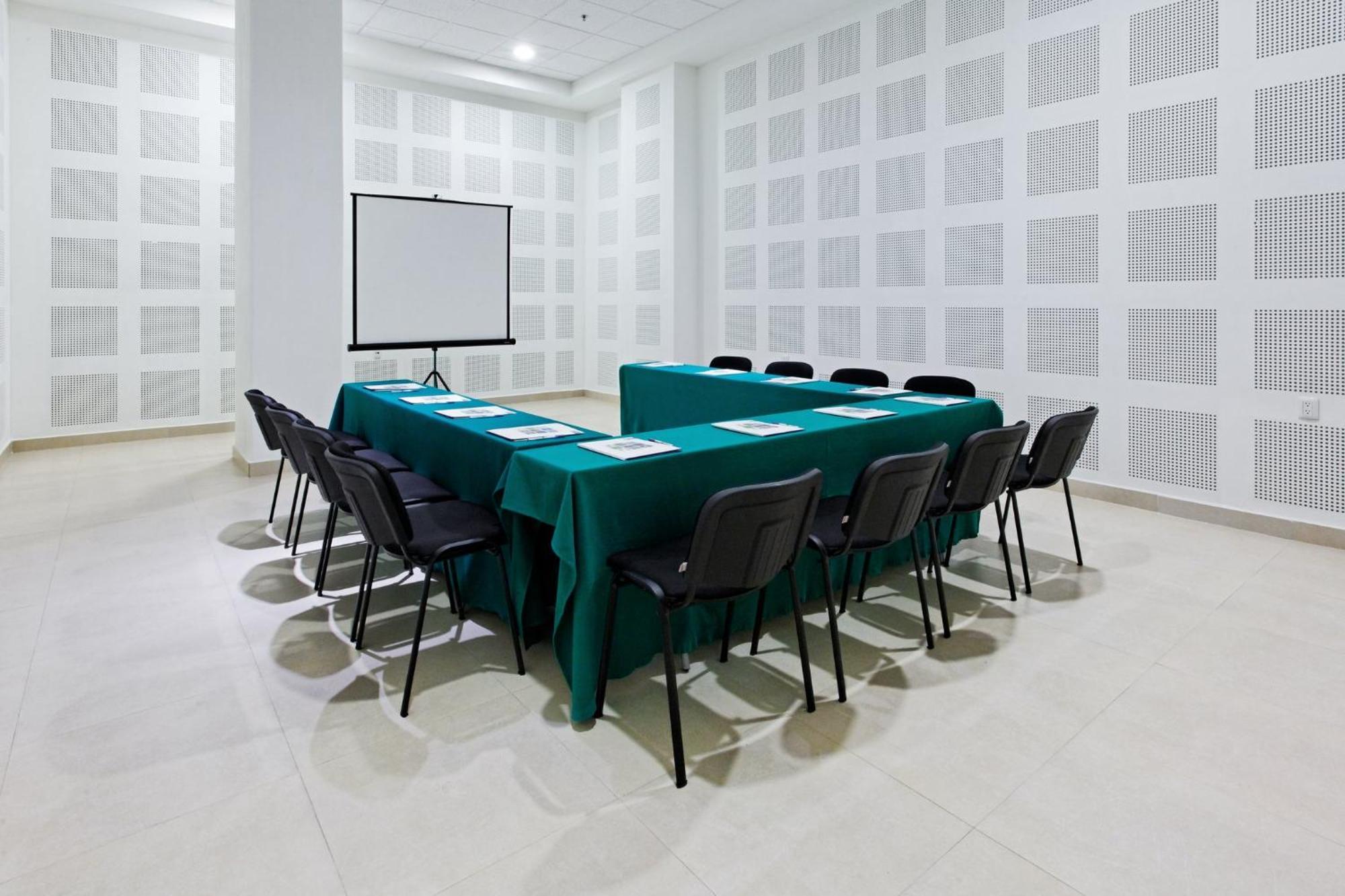 Holiday Inn Express Manzanillo By Ihg Bagian luar foto