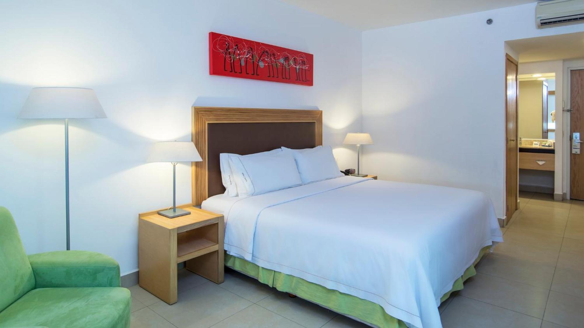 Holiday Inn Express Manzanillo By Ihg Bagian luar foto
