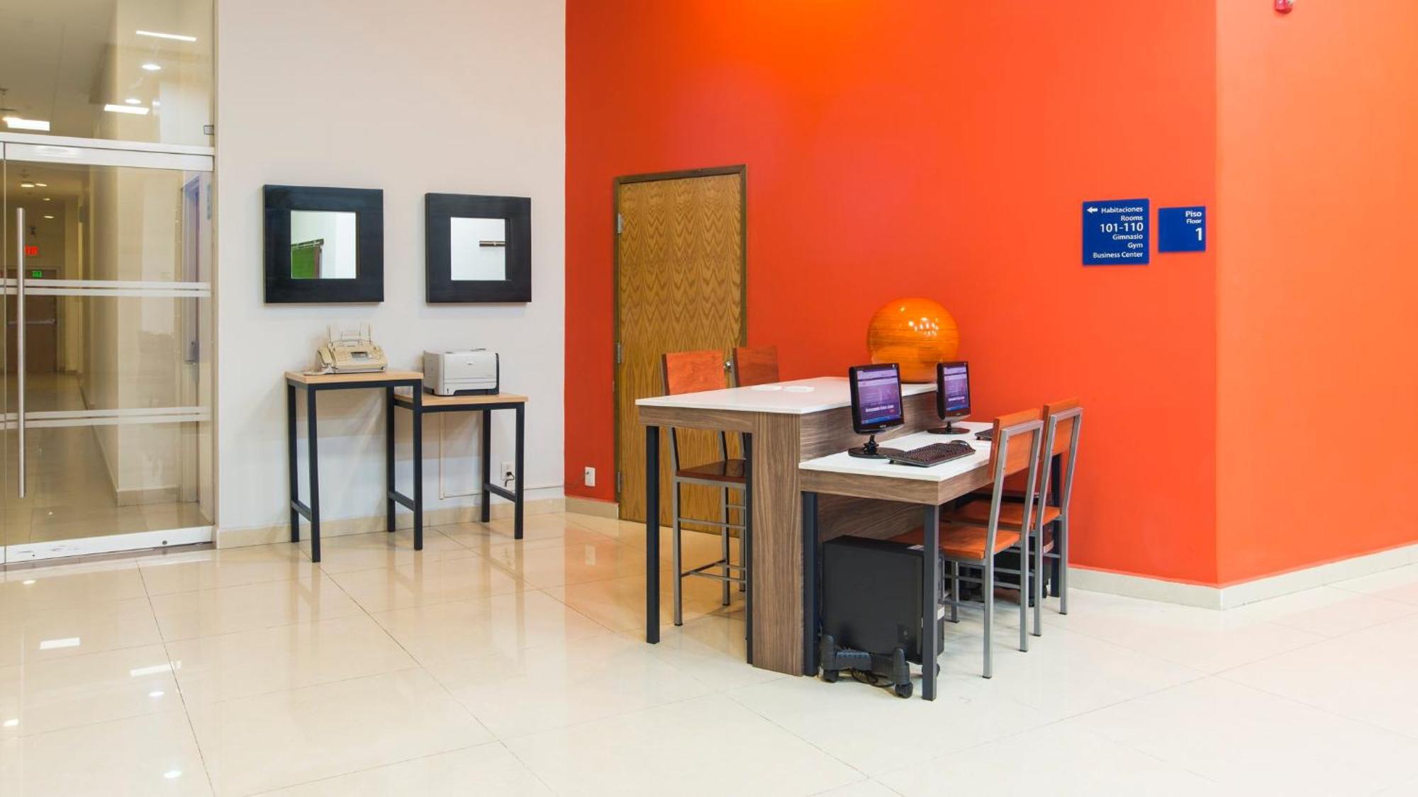 Holiday Inn Express Manzanillo By Ihg Bagian luar foto