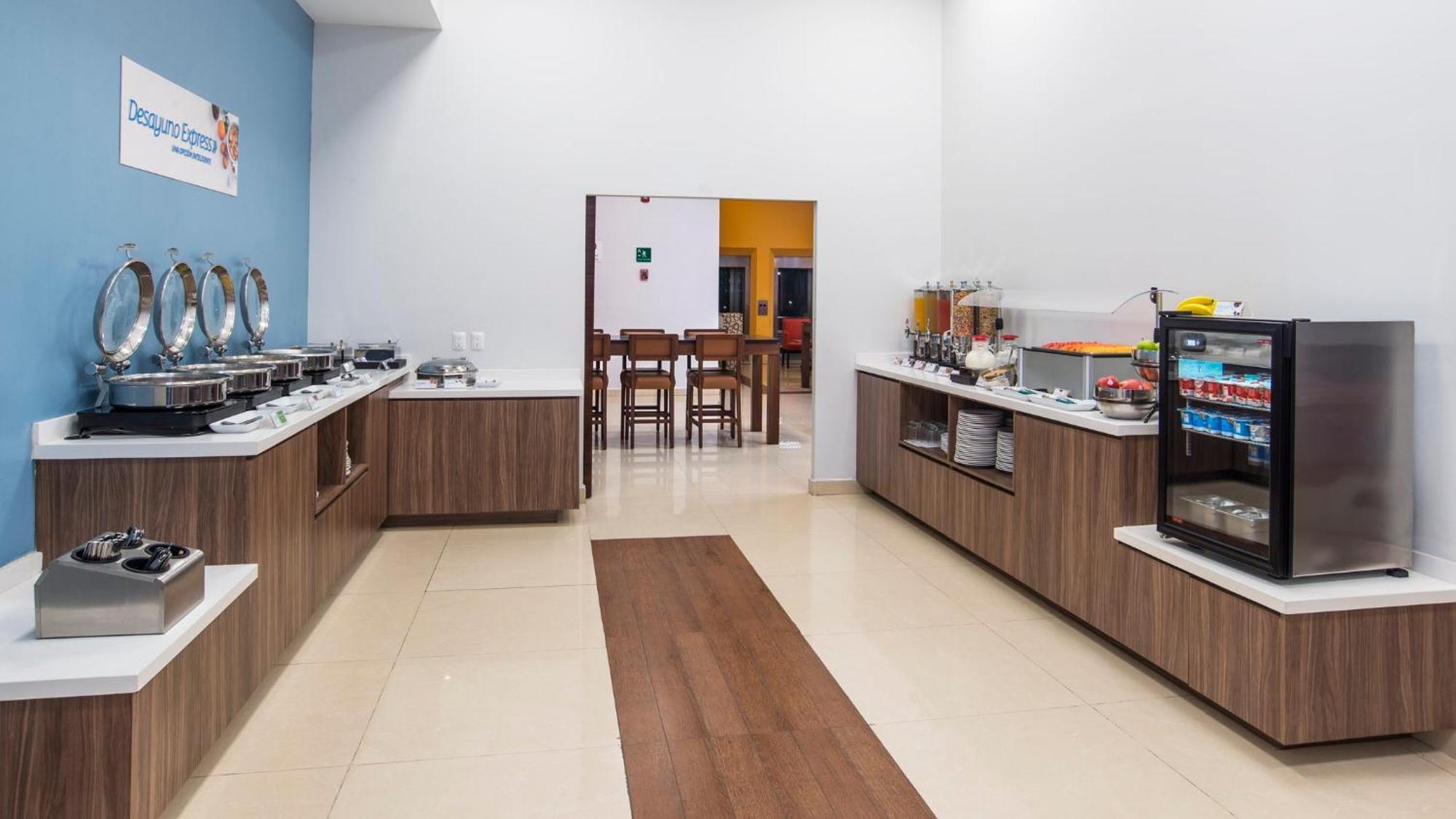 Holiday Inn Express Manzanillo By Ihg Bagian luar foto