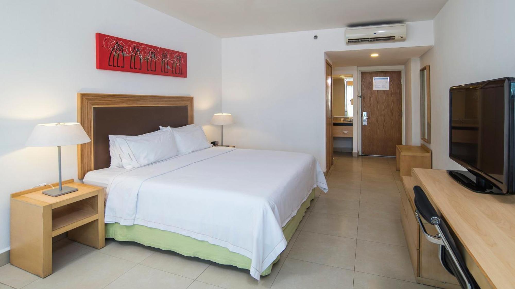 Holiday Inn Express Manzanillo By Ihg Bagian luar foto