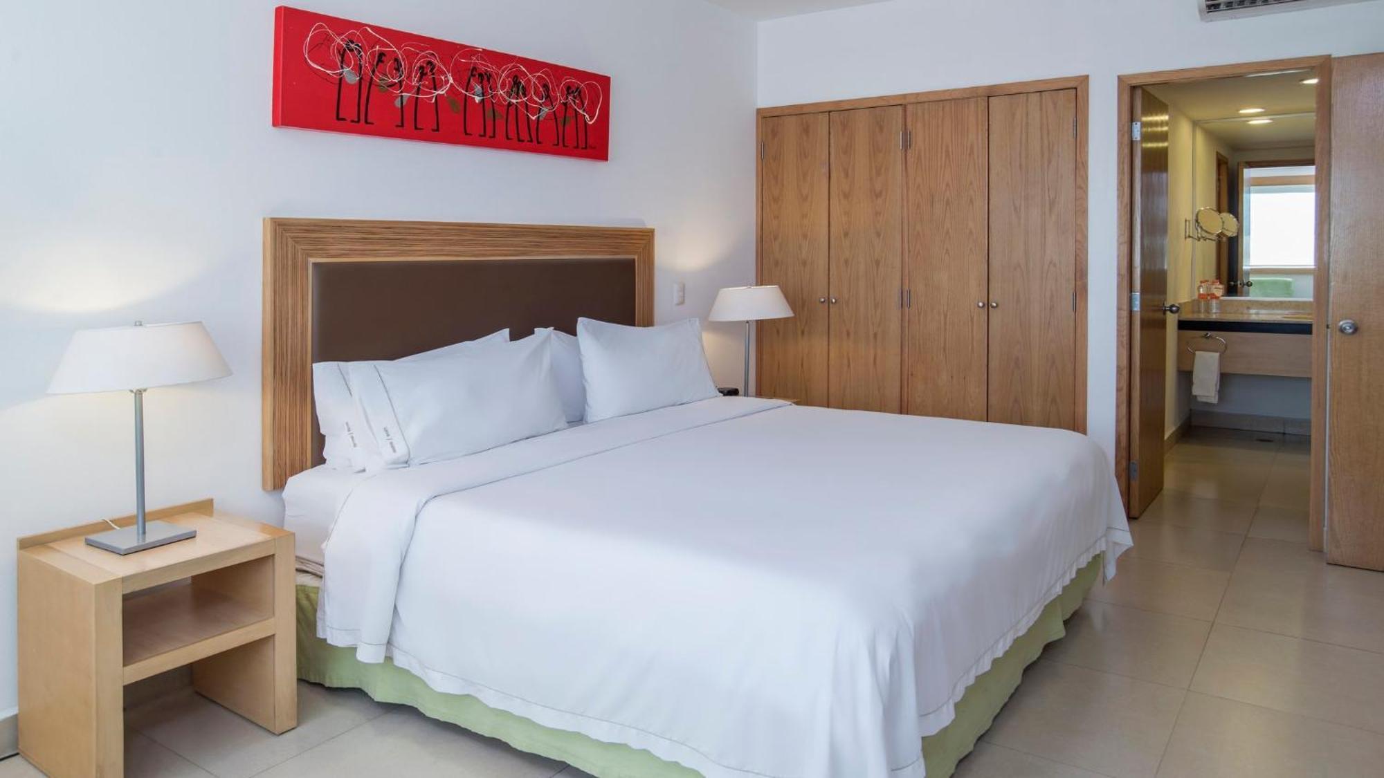 Holiday Inn Express Manzanillo By Ihg Bagian luar foto